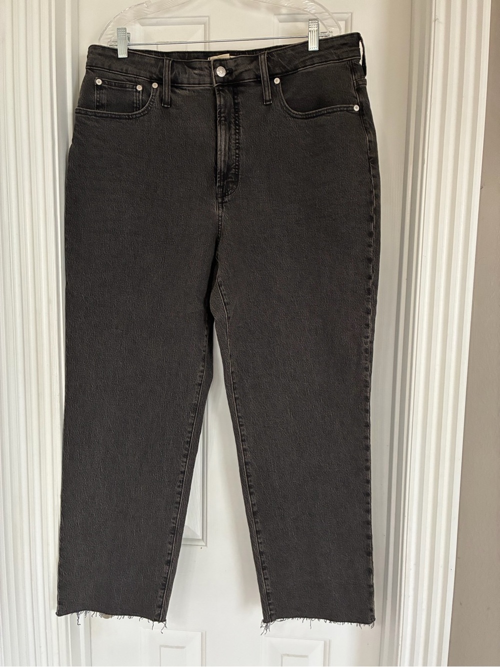 Madewell Black High-Rise Cropped Straight Jeans